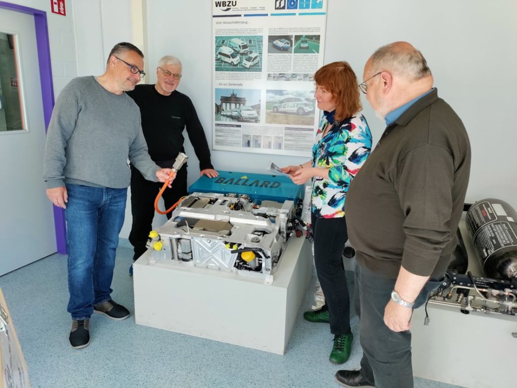 Wasserstofflotsen zu Besuch im WBZU