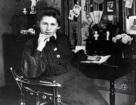 Porträt von Sophie Taeuber-Arp, um 1903